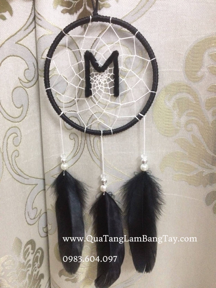 dreamcatcher đen trắng khắc tên